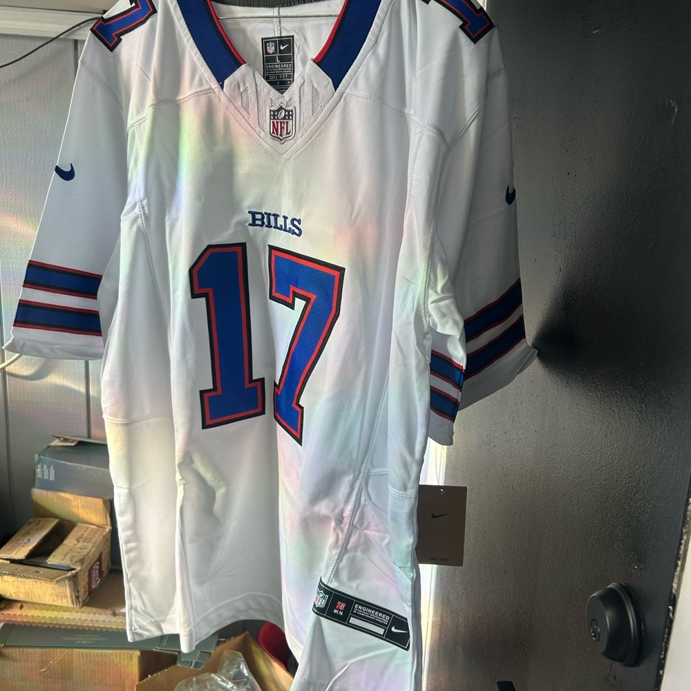 NFL Buffalo Bills Josh Allen - Picture 5 of 8